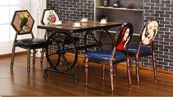 Retro chairs and tables do old bar table and chair. The hotel desk and chair Retro chairs and tables do old bar table and chair. The hotel desk and chair