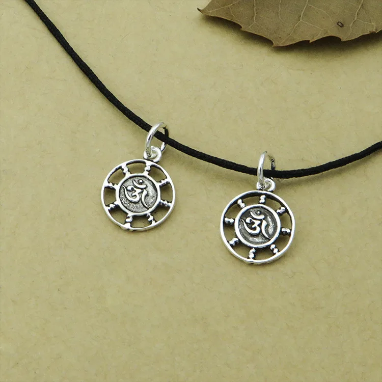 silver-charm0033C