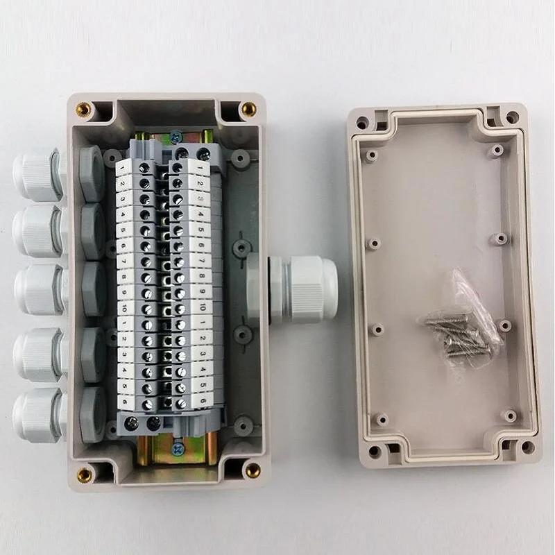 Один из пяти из водонепроницаемой распределительная коробка с терминала Мощность Провода распределительная коробка