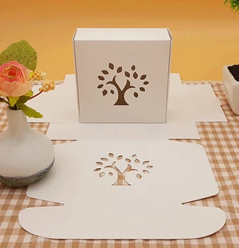 

50pcs Christmas Gift Box with Tree Window for Craft Soap Packaging White Paper Candy Boxes Free Shipping 9.5*9.5*3.5cm