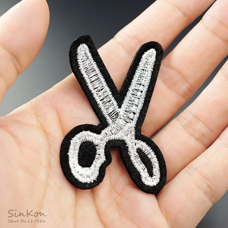 

Scissors (Size:2.6X6.0cm) DIY Cloth Badges Patch Embroidered Applique Sewing Label Clothes Stickers Apparel Accessories