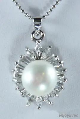 

Genuine White Shell Pearl Crystal White Gold Plated Flower Pendant and Necklace
