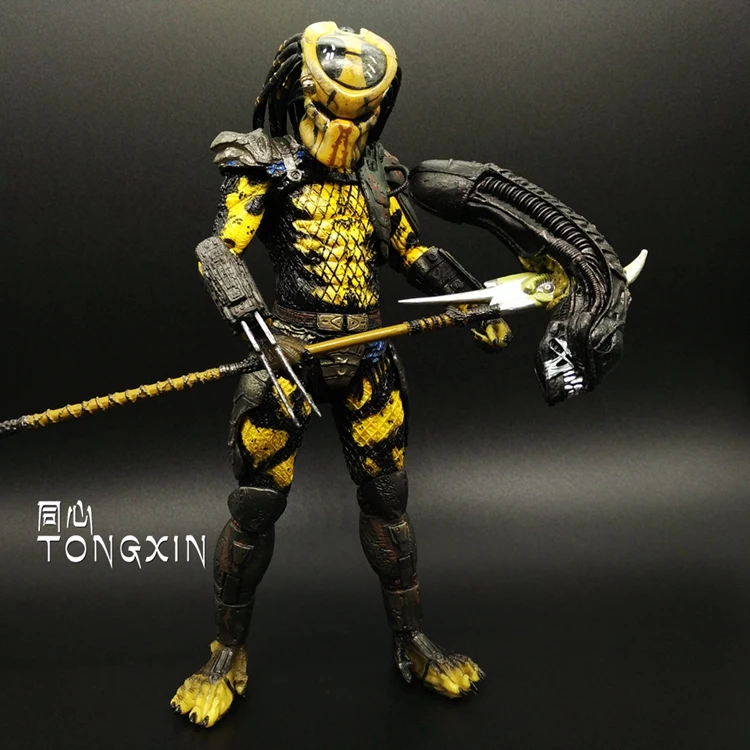 

7 Inch Alien VS Predator Jagged Warrior Warfare Dog Alone Wolf AVP Moving Dolls Model Birthday Gift Action Figure