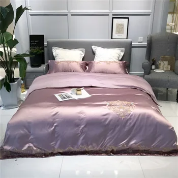 

Luxury high-end wedding silk quilt pure white lotus root pink embroidery Queen Down quilt bed sheet pillowcase 4/6pcs