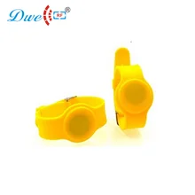 DWE CC RF низкочастотный близость короткий диапазон пластиковый браслет с желтым цветом