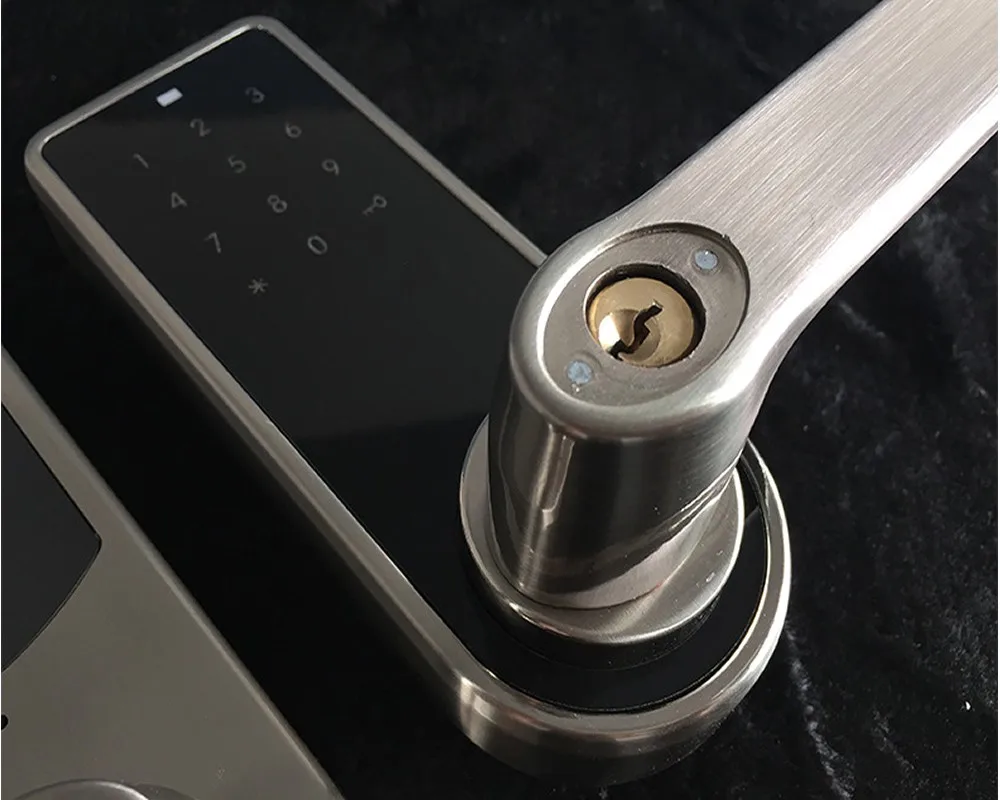 OS881823