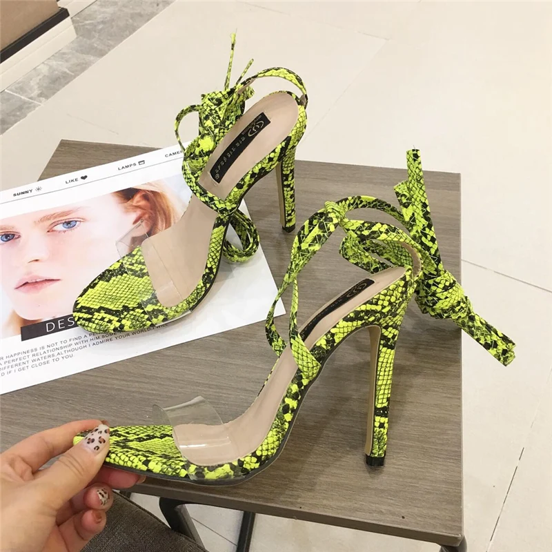 Г., новые летние дизайнерские женские неоновые сандалии со шнуровкой на каблуке пикантные сандалии-гладиаторы на тонком высоком каблуке Праздничная обувь с змеиным узором