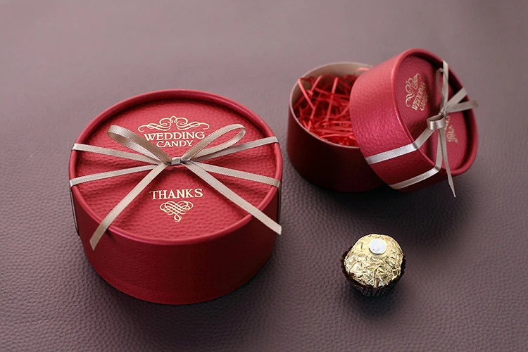 Luxury Red Wedding Chocolate Gift Boxes With Gold Ribbon Small Candy Box Favors For Party Guests Souvenir Packaging High Quality