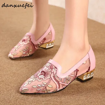 

Women's Embroidery mesh bordered slip-on flats crystal heel pointed toe summer breathable slipons high quality comfortable shoes