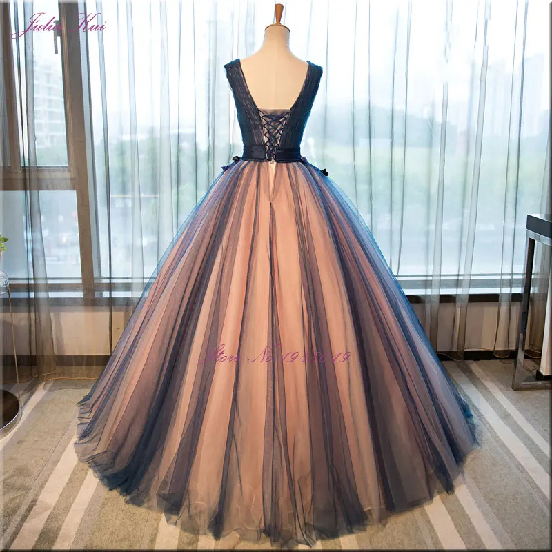 Бальное платье с V образным вырезом и аппликацией без рукавов|ball gown quinceanera|gowns