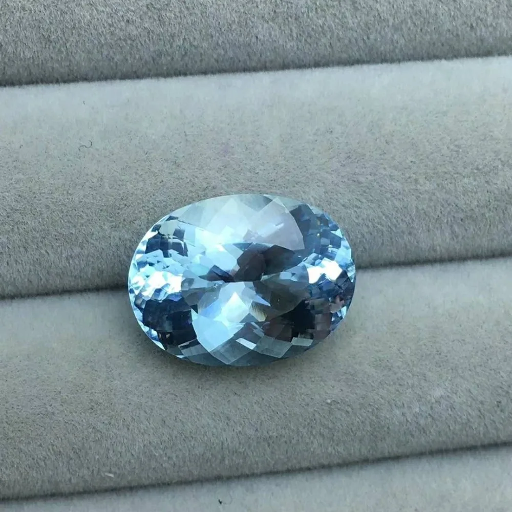 

Natural Aquamarine,Beautiful color,Weight 7.3ct,Specifications 15 x 11.4 x 7.7mm,Perfect gemstone perfect quality