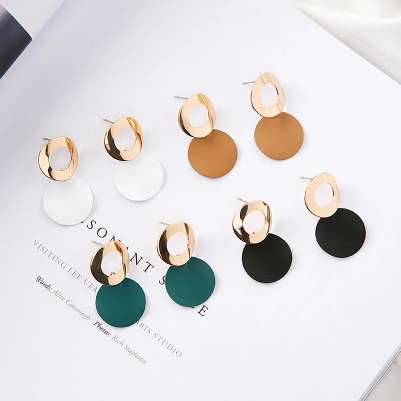 

SHIFEEL 2018 New Japan Korea Popularity Simple Curved Disc Geometric Earrings Temperament Hollow Ring Pendients For Women