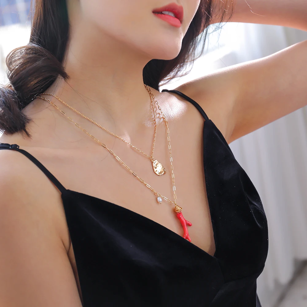 Natural Red Coral Branch Pendant Necklace with 3 Multi-layer Pearl Lady Natural 10mm Freshwater Pearl Pendant Necklace for Women