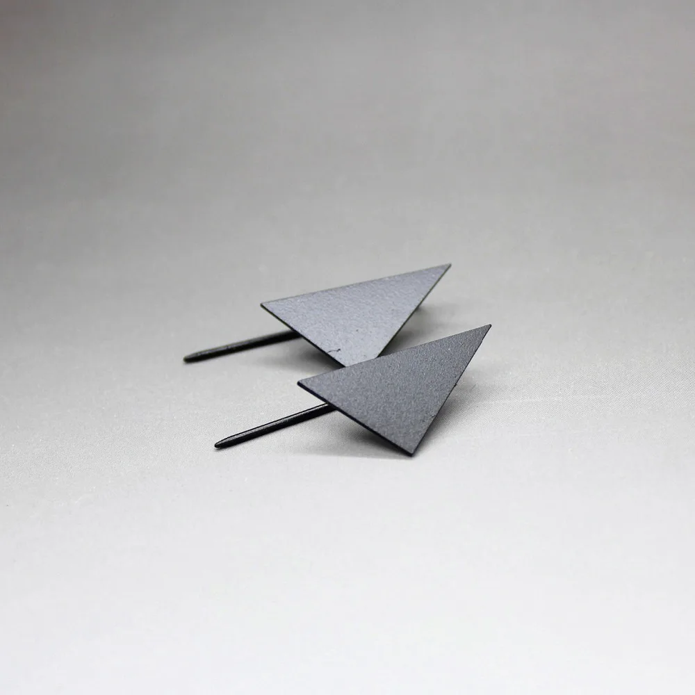 

Simple ornament factory wholesale new high-end copper casting delicate beautiful geometric triangle stud earrings