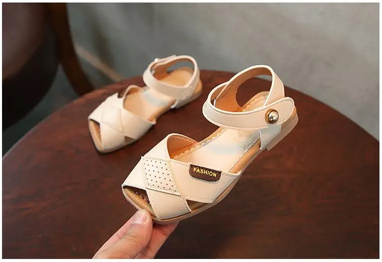 girls sandals (95)