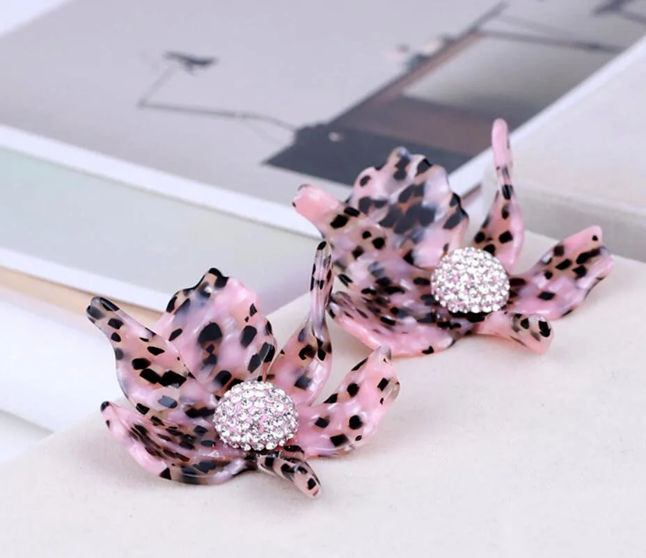 

CSxjd luxury Resin lily flower Clip Earrings Women earrings jewellery