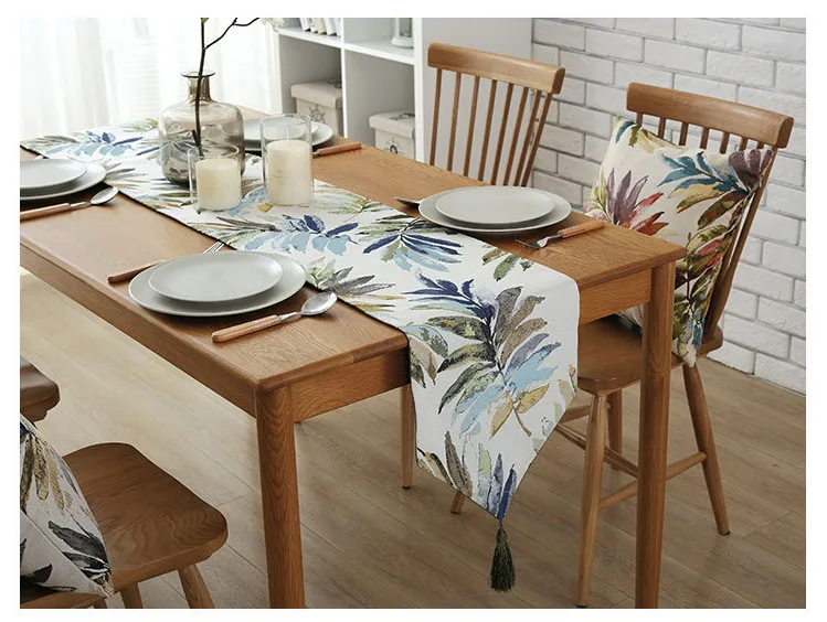 Modern Fashion Table Runner