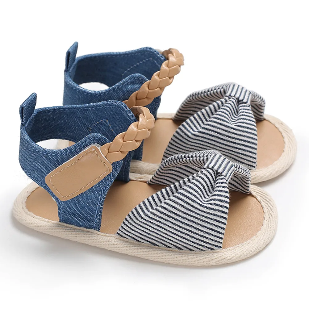 Новые милые летние сандалии на мягкой подошве для маленьких девочек модные деревянные башмаки в полоску с бантом для девочек 0-18 месяцев - Цвет: As The Picture