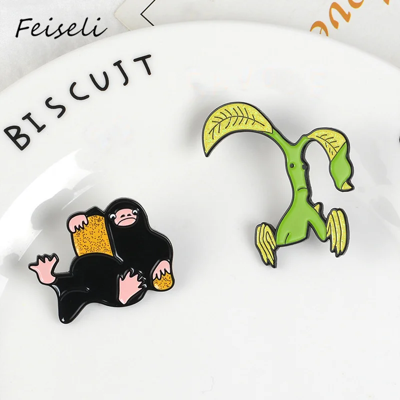 

Feiseli Cartoon Enamel Movie Animal Platypus Plants Brooch For Women Kids Collar Corsage Lapel Pins School Bag Badge Ornament