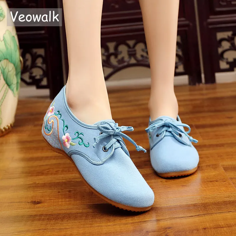 AvaCostume Womens Peachblossom Embroidered Flat Rubber Sole Casual Shoes AvaCostume Womens Peachblossom Embroidered Flat Rubber Sole Casual Shoes