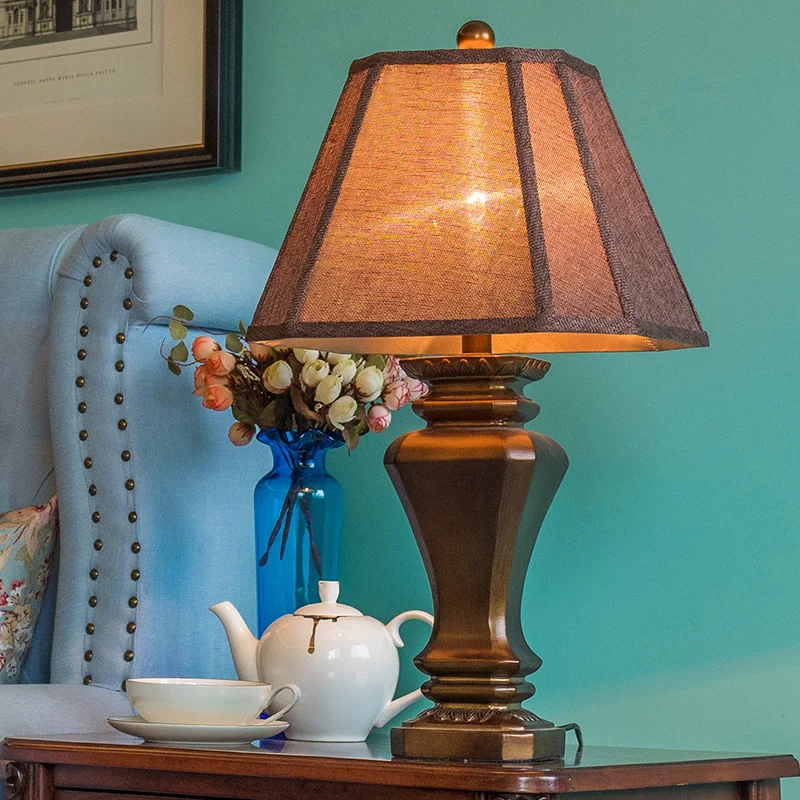 Retro Brown Resin E27 Table Lamp With Fabric Lampshade lamparas de mesa