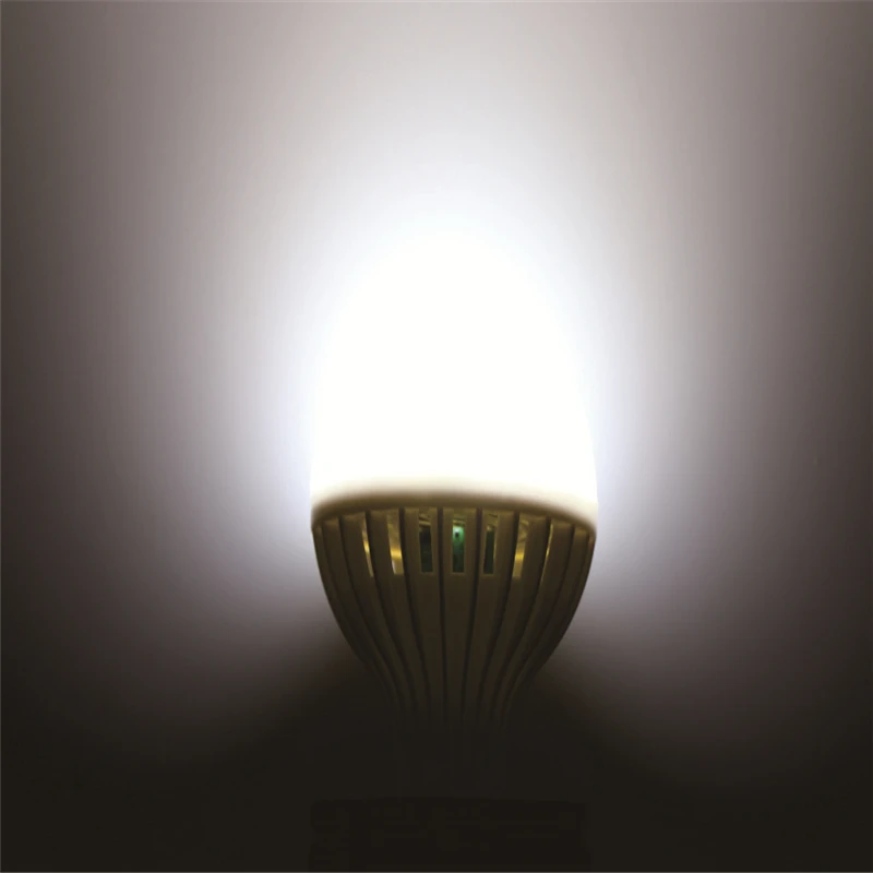 Светодиодный лампа движения Сенсор Лампа 220V E27 светодиодный светильник 3 Вт 5 Вт 7 Вт 9 Вт 12 Вт Звук+ светильник автоматический умный светодиодный инфракрасная лампа для тела