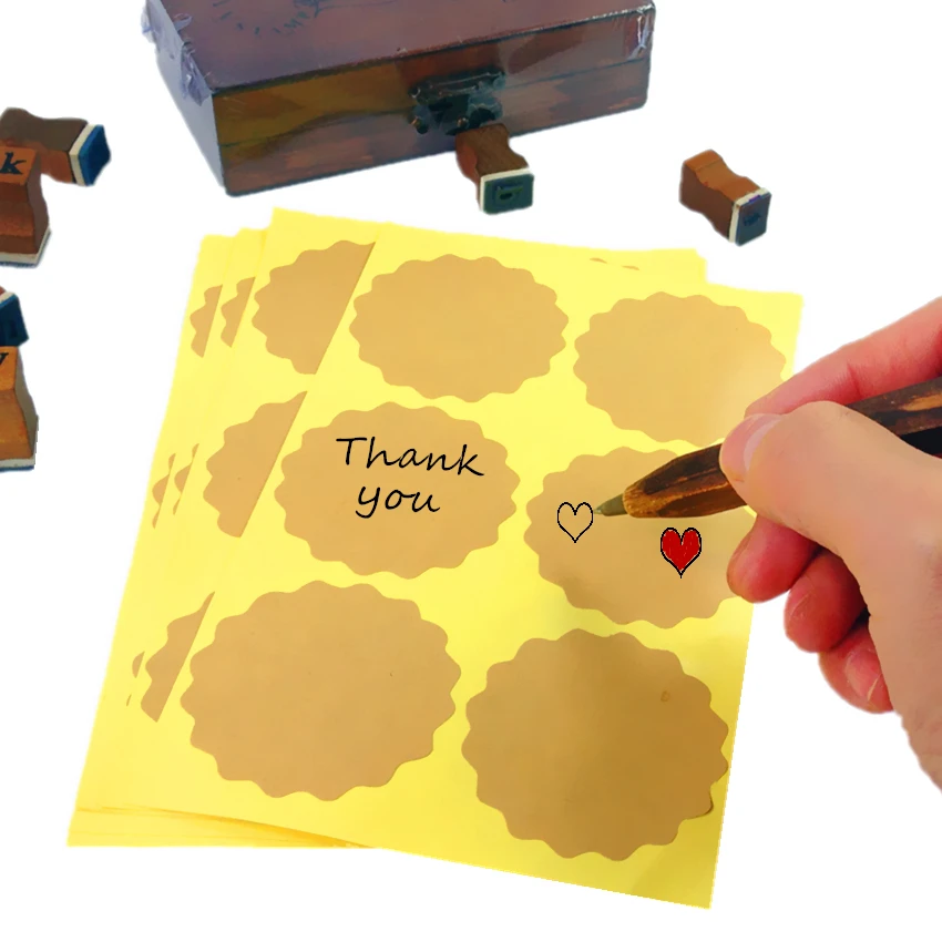 500pcs/lot Simple Blank flower design Kraft  sticker for  DIY Hand Made Gift Cake Paper Tags Self Adhesive Stickers Label