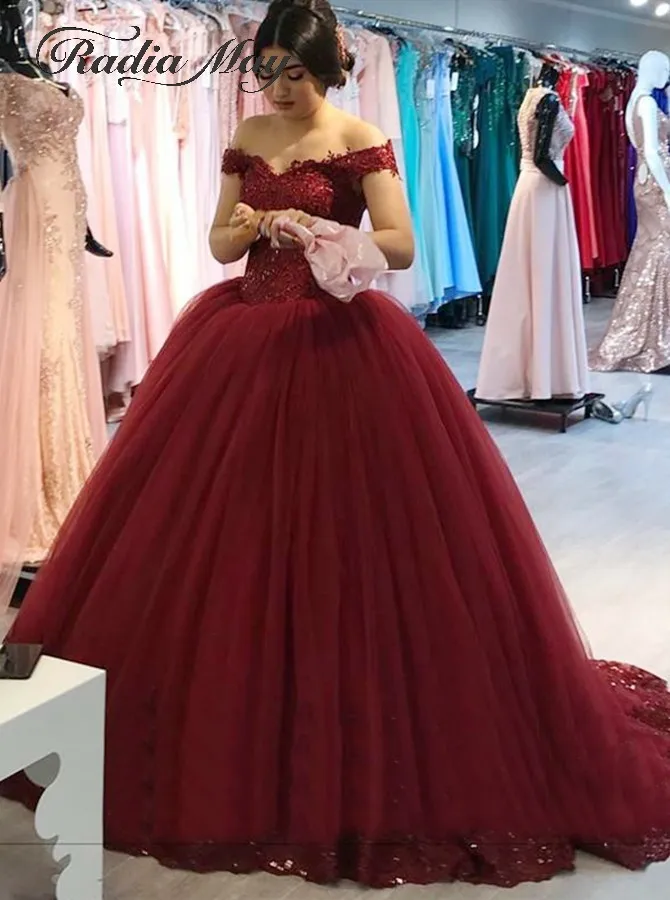 Сладкий 15 лет бордовые платья Quinceanera бальное платье с открытыми плечами кружево с аппликацией и бисером костюм Золушка 16 платье для выпускного вечера