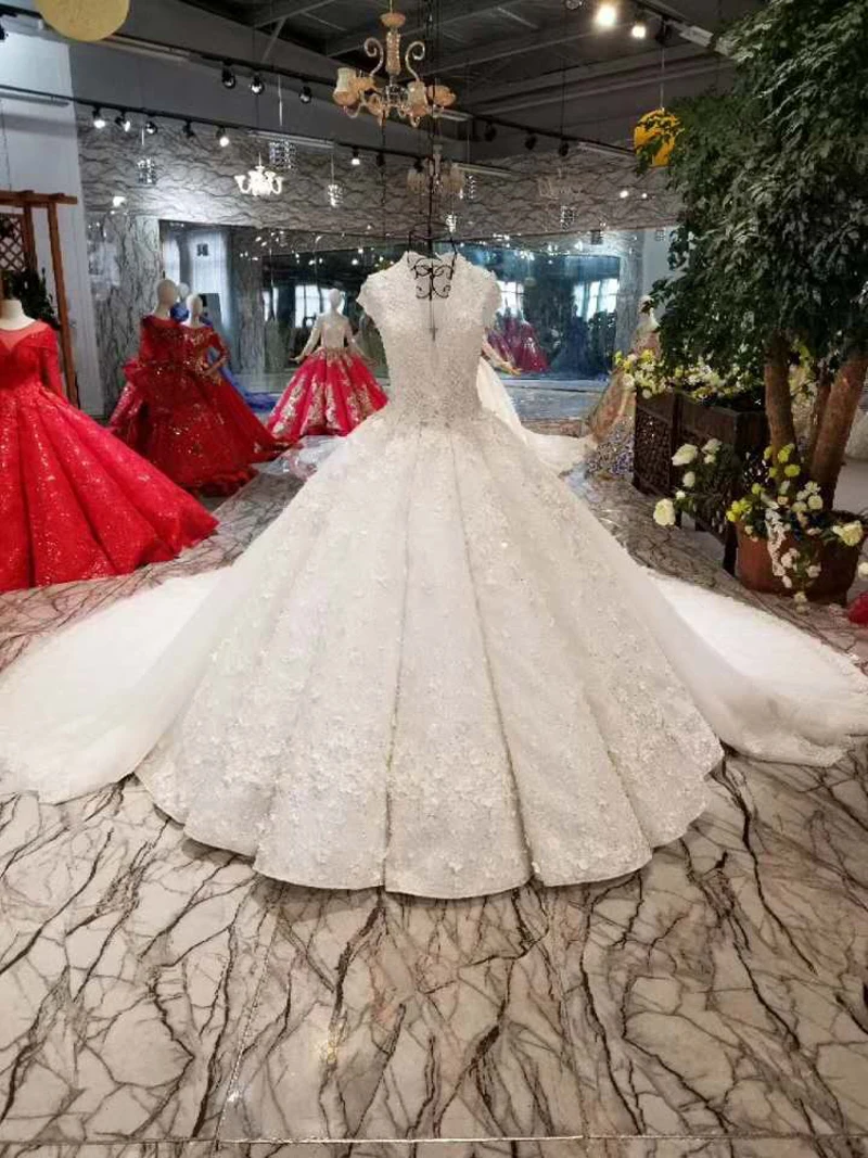 Htl023 Luxury Wedding Dress With Long Train Veil Lace Up Back Ball