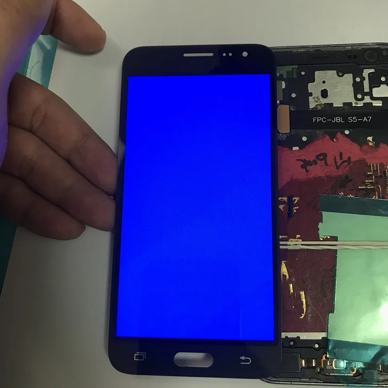J3 LCD 1