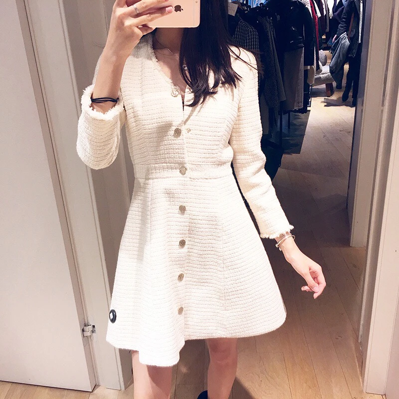 

2019 Spring princess style V neck long sleeve single breasted women woolen long coat