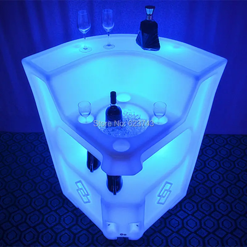 7 Color Chaning Rechargeable Remote control PE LED illuminated coffee cocktail bar tables counter of BAR Lumineux KRUG CORNER