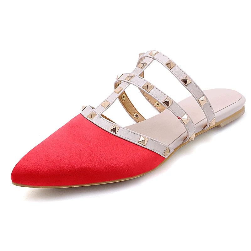 

2019 new baotou rivet half slippers popular women's shoes low with pointed rivets Mules shoes Roman sandals