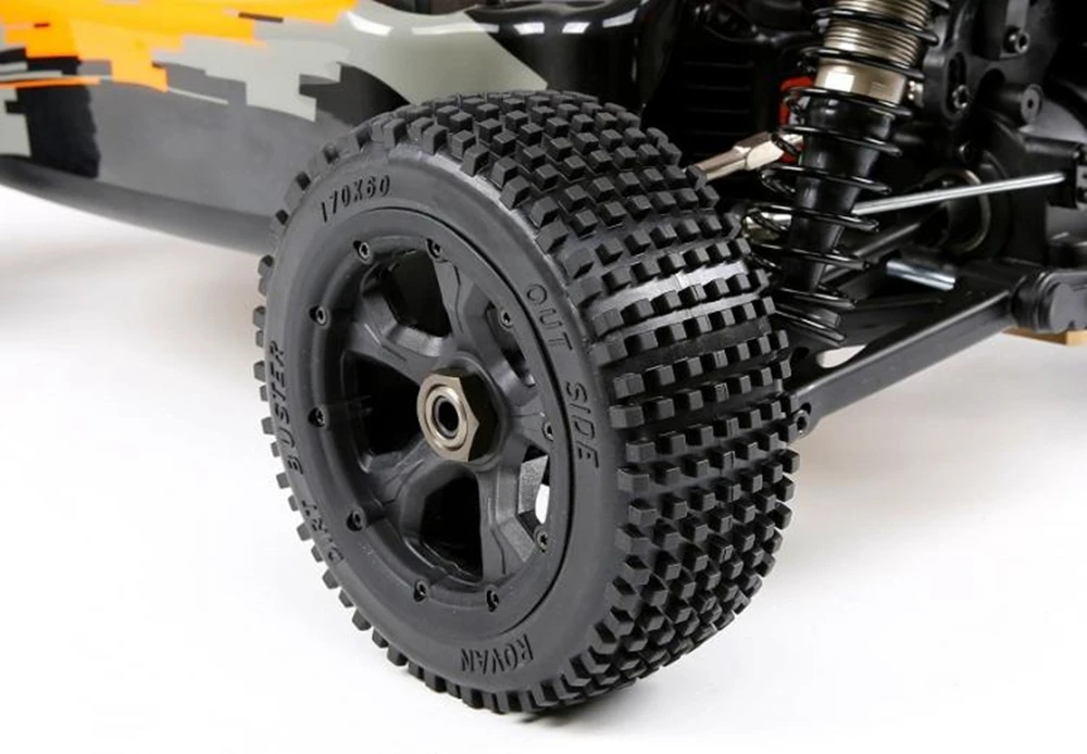 Brinquedos do Carro Caminhão de Gasolina Par de Pneus Off-road com Conjuntos de Montagem do Cubo de Roda para 1 Escala rc 5b t 5sc Hpi Losi 5ive-t 4wd 2 Pcs - um 5 10 com conjuntos de montagem do cubo de