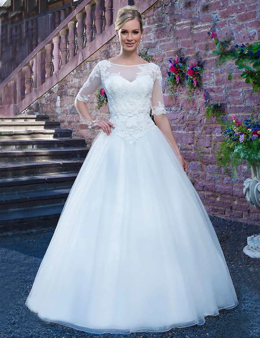 Elegant Sheer Lace Collar Ball Gowns Wedding Dresses White