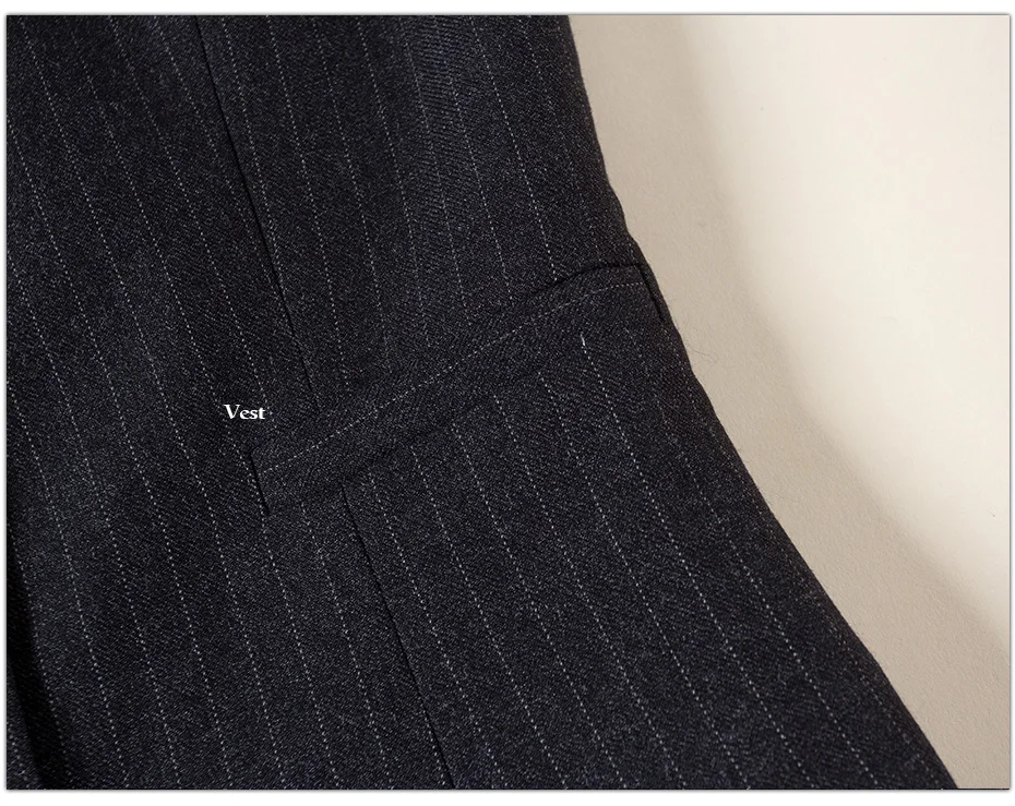 1802AXE-VestDetail_06