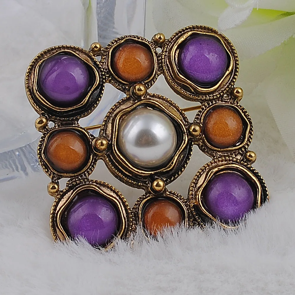 Brooches-00004 (7)
