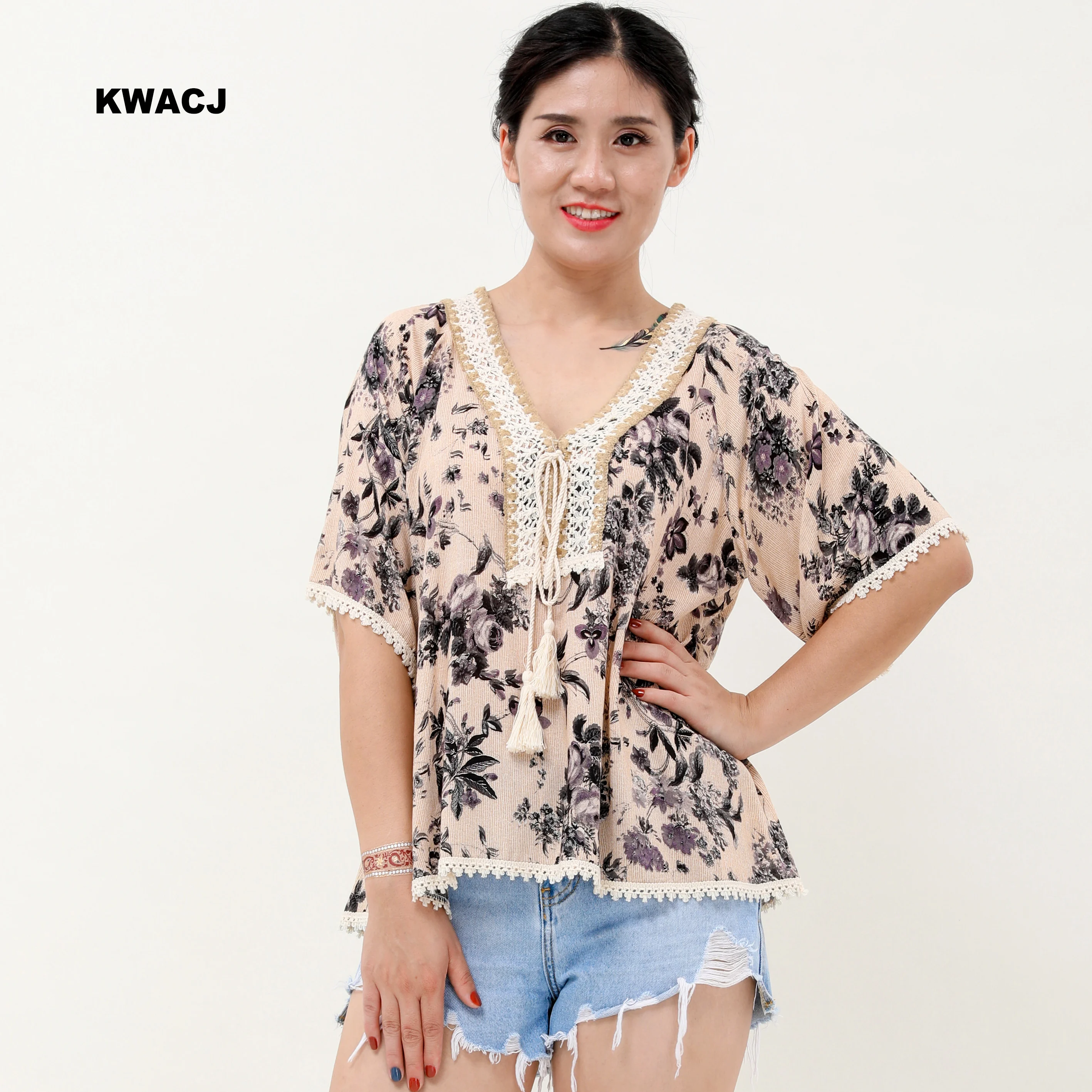 

KWACJ 2019 Summer Tops Black Foral Lace V-Neck Half Sleeve Loose blouse Boho Casual Vacation Wekend Ladies Bohemian shirt