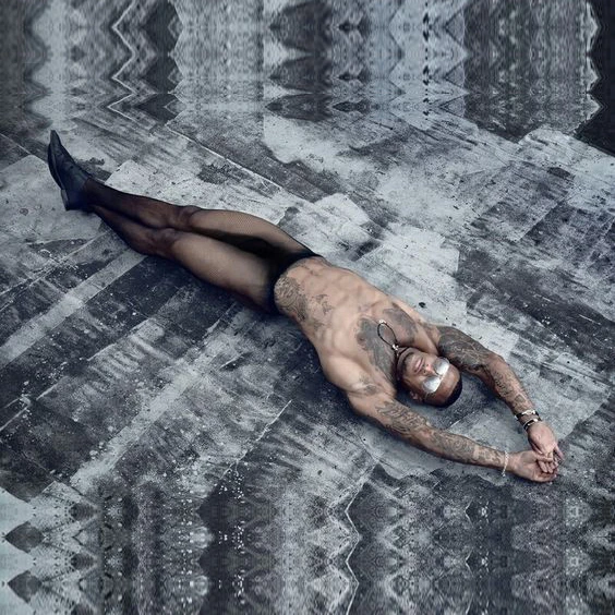 Gay sesso con calze su