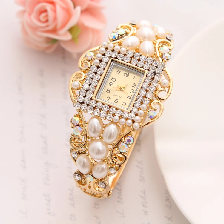 Wholesale Lady Noble Bangle Watch Crystal Geneva Quartz Watches Women Wristwatch Imitation Pearl Wrist Dress Quartz Watch