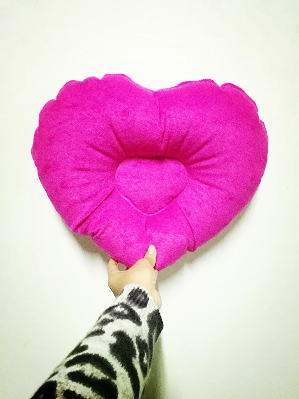 Hotel Home Bathroom Supplies Heart Shape Inflatable PVC Bath Pillows With Suction Cups Terrycloth Vinyl Covering