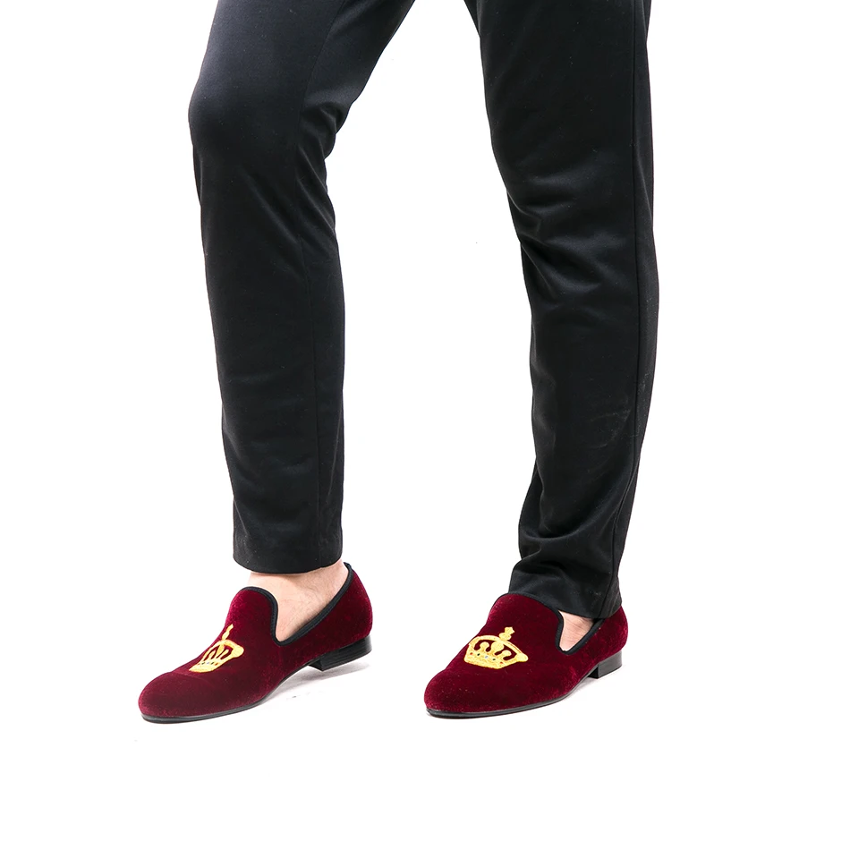Embroidered Gold Crown Design Men Velvet Shoes Fashion Men Smoking Slippers male wedding and party loafers US4-17