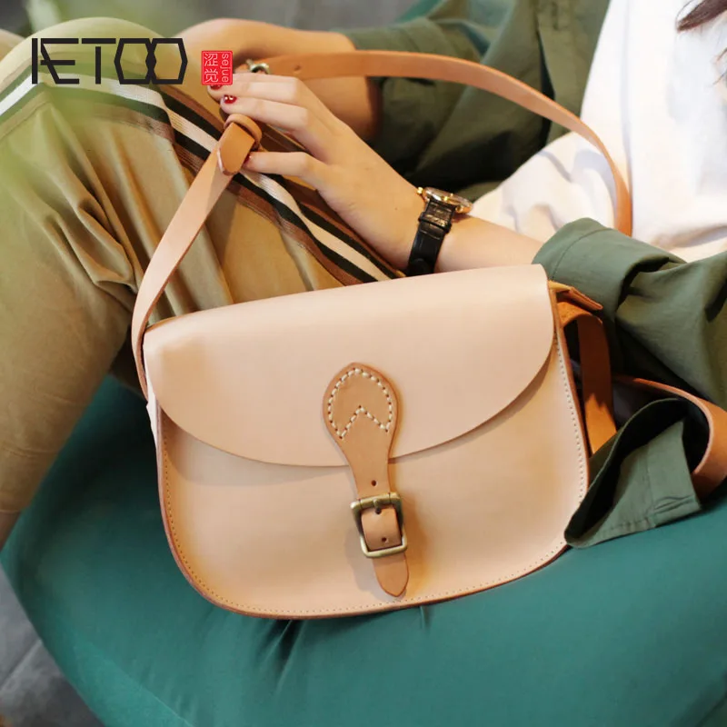 

BJYL Retro Saddle Bag Semicircle Black Pouch Girl Shoulder Bag Textured Vegetable Tanned Leather Handmade Leather Messenger Bag