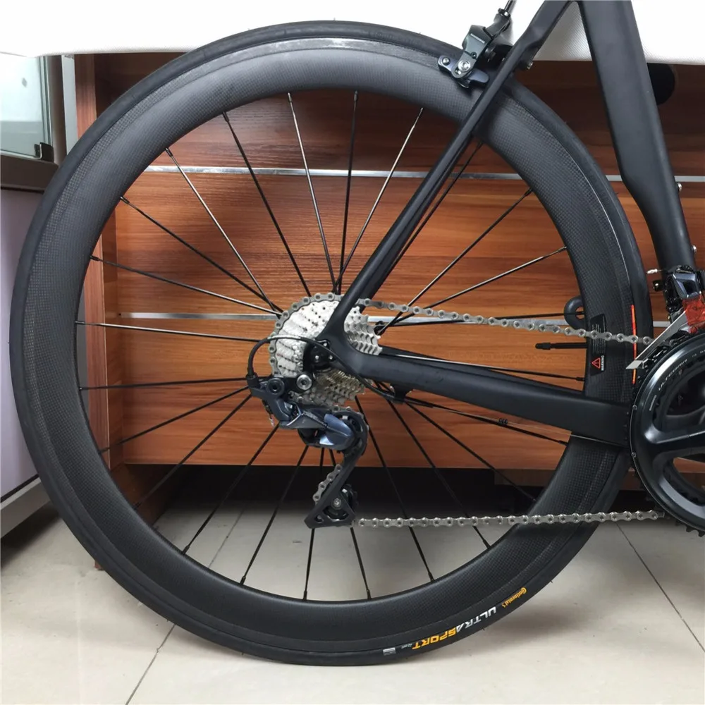 Perfect 2018 Chinese Factory Carbon Road Complete Bike, Aero Racing Carbon Bicycle with R8000 Groupset, Complete Bicycle Available size 2