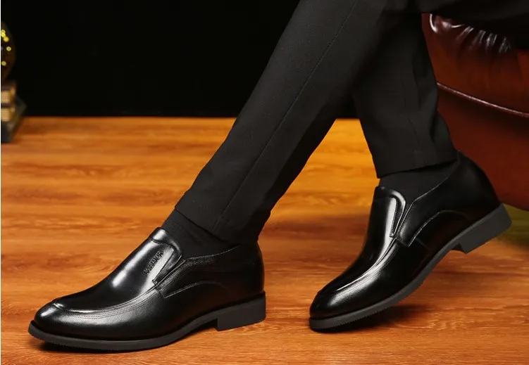 Мужская обувь из натуральной кожи Бизнес Повседневное Скрытая каблук Мужская обувь туфли под платье для вечеринки или свадьбы увеличивающие рост 7 см Мужская обувь