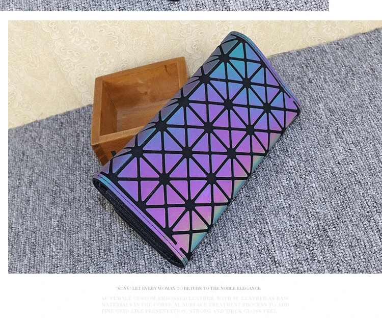 ZYJ Luminous Women Geometry Quilted Plaid Long Wallets 3 Folds Laser Dazzle Colour Girls Zipper Sequins Clutch Wallet Purse Bag (16)