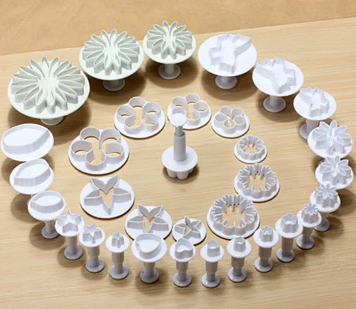 

Factory Retail 33pcs/lot Mixed Plunger Cutters For Embossed Fondant Cake Decoration Tool Set