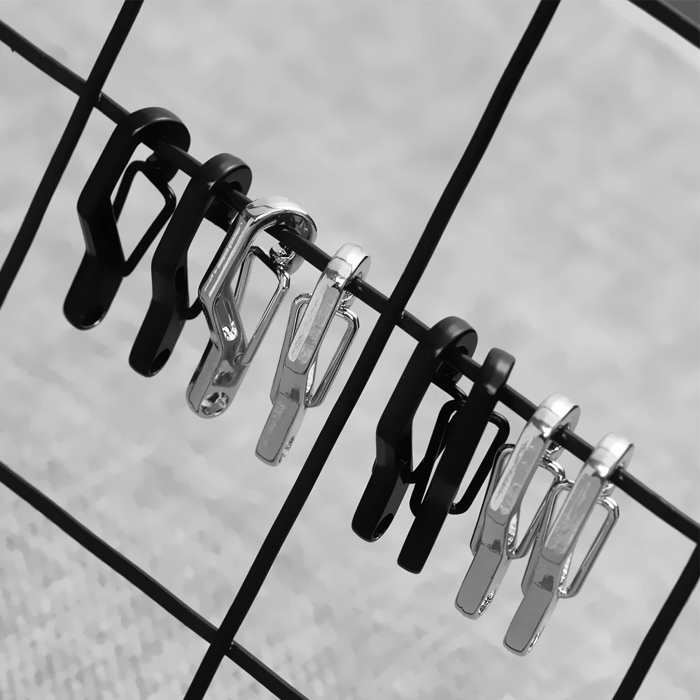 Description Picture 3 of item4/8PCs Mini Aluminium Alloy Hang Buckle Survival Camping Keyring D Carabiner Key Chain Clip Spring Clips Outdoor Hook Tools