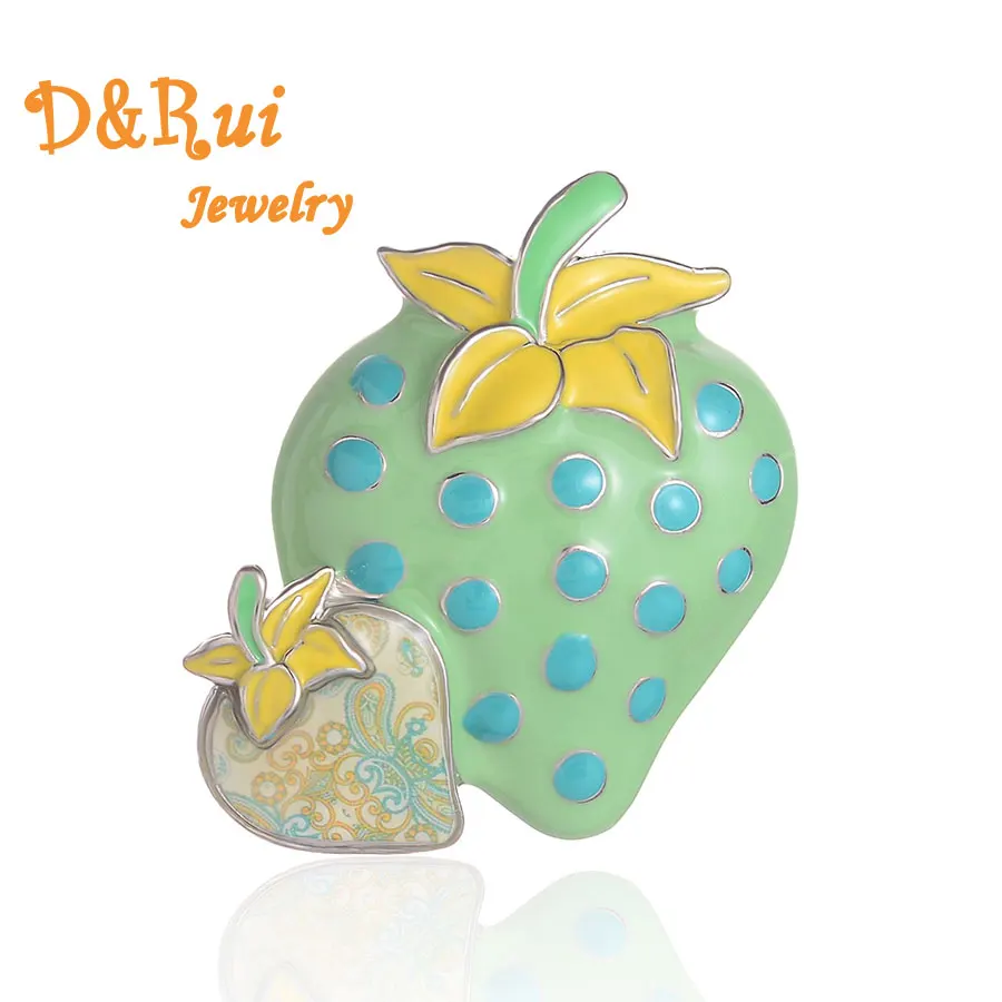 

Lovely Strawberry Brooches For Women Enamelled Zinc Alloy Collar Dress Brooch Pins Small Badges Fashion Jewelry Wholesale Price