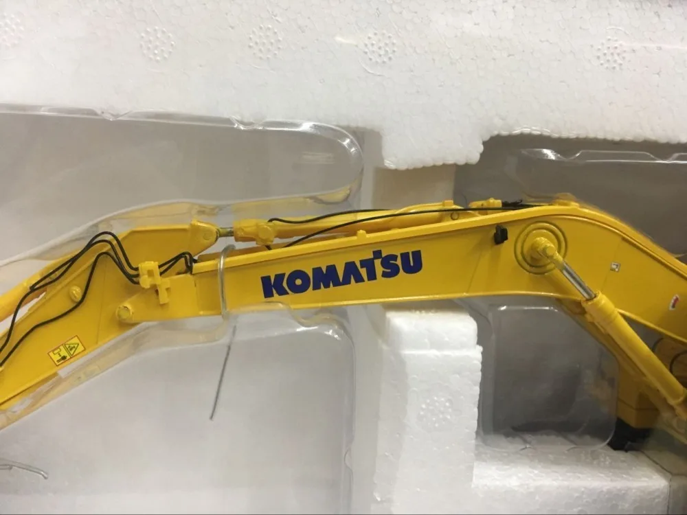 UH8120 литья под давлением модель Komatsu PC490LC-11 Гидравлический Экскаватор строительная машина игрушка для украшения, коллекция, подарок